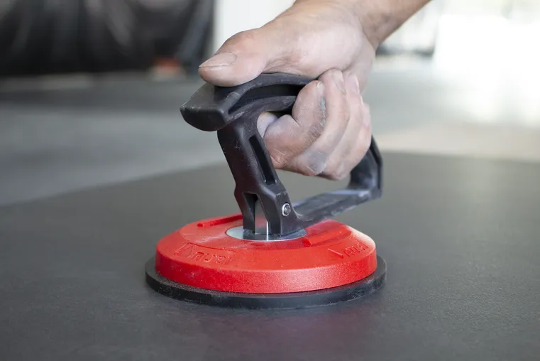 Suction cups for smooth surfaces